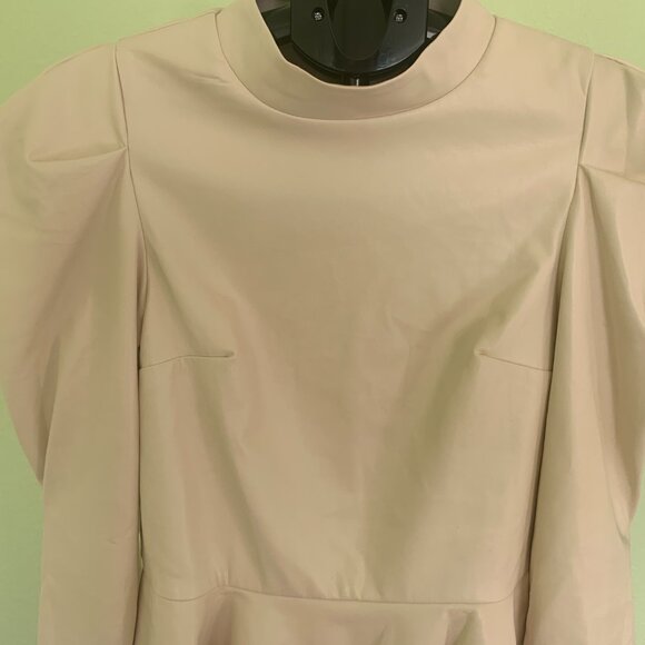 Express Faux Leather Top Size M Ivory Cream Mock Neck Puff Sleeve Peplum zip - Picture 3 of 15